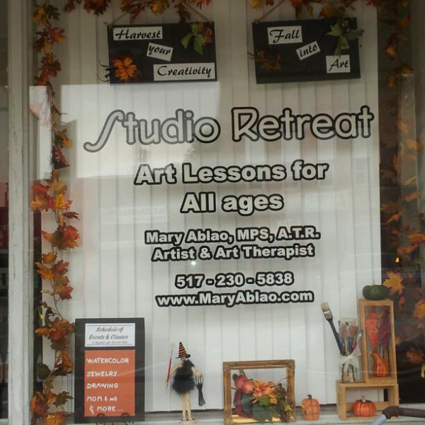 Studio Retreat logo