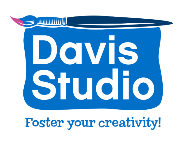 Davis Studio logo