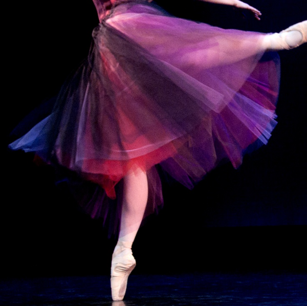 iDance Academy logo