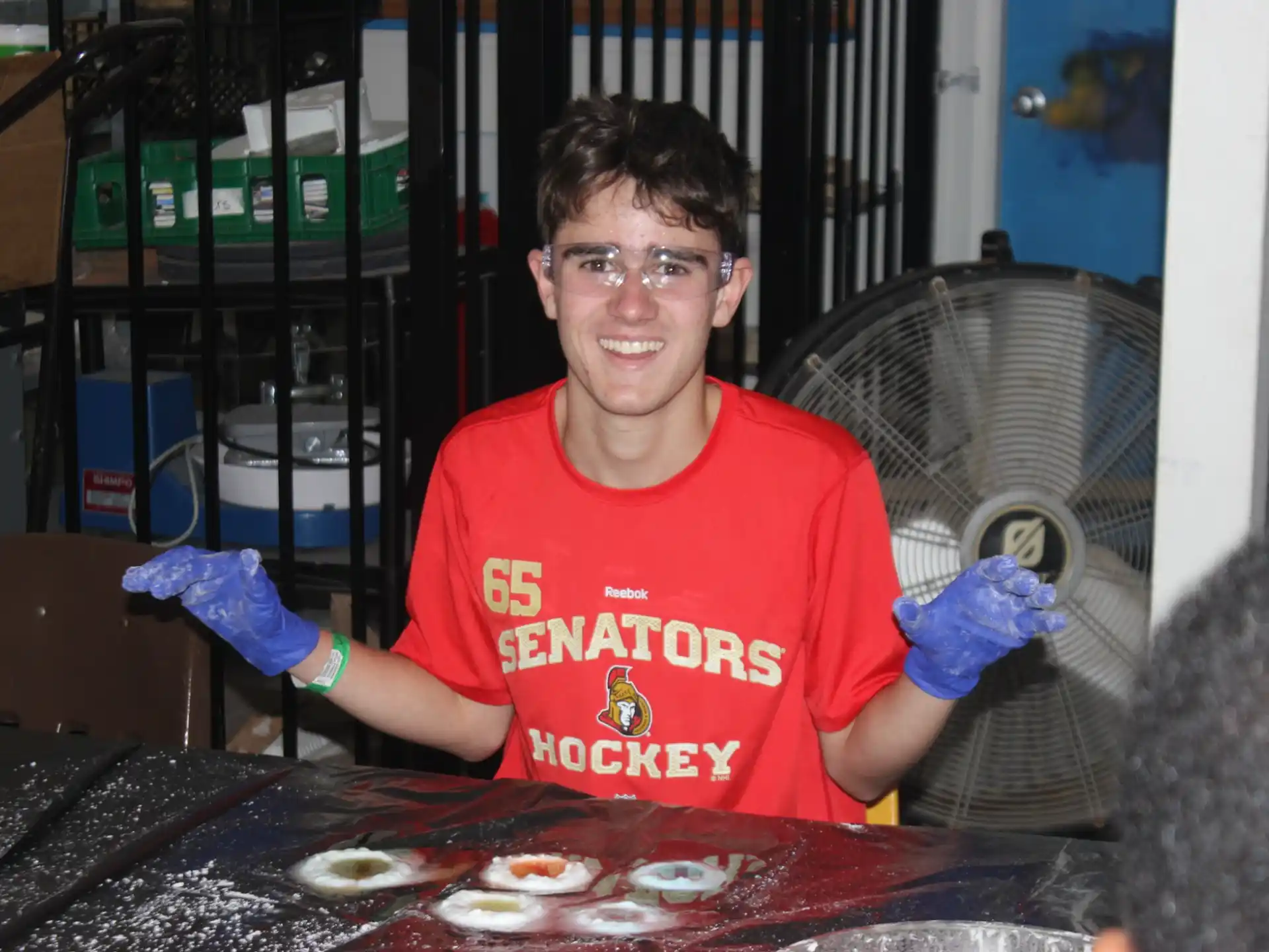a person wearing gloves