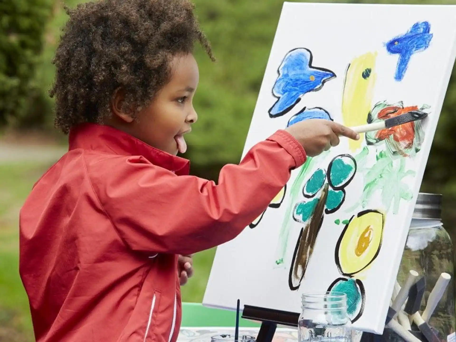 a child painting a picture