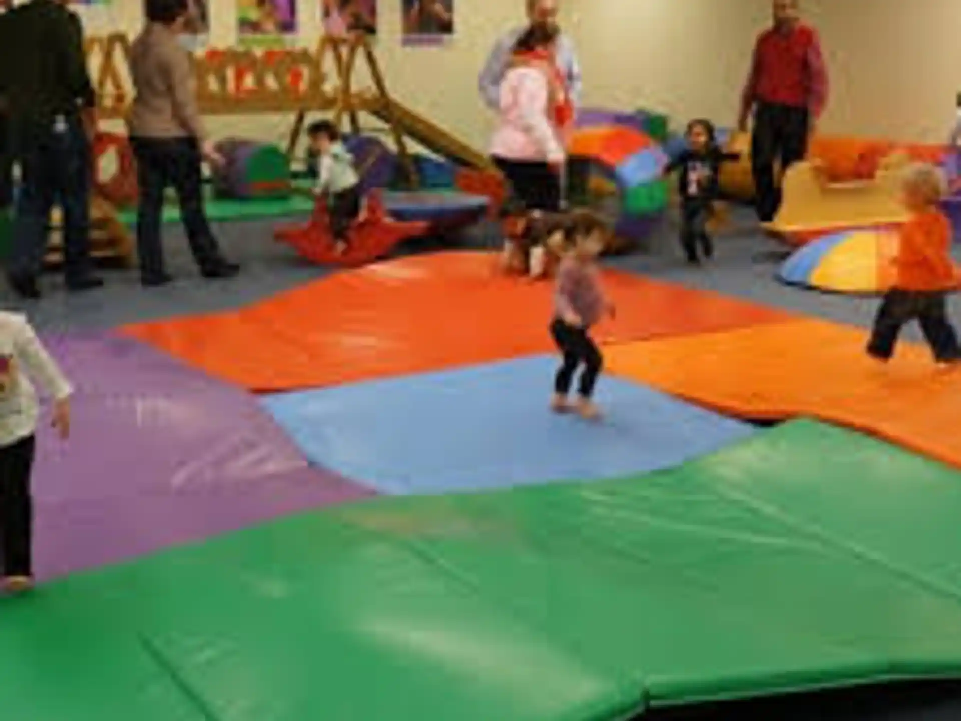 Gymboree Play and Music — 3b69cf34 5530 420c b4c2 8126131361fe