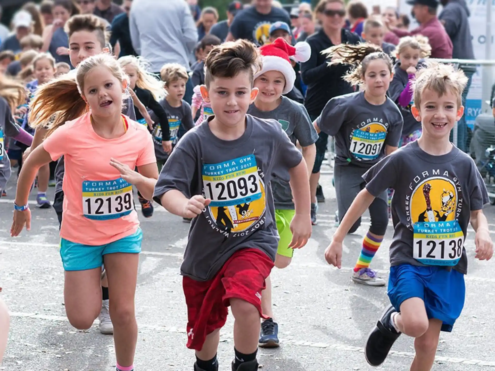 a group of people running