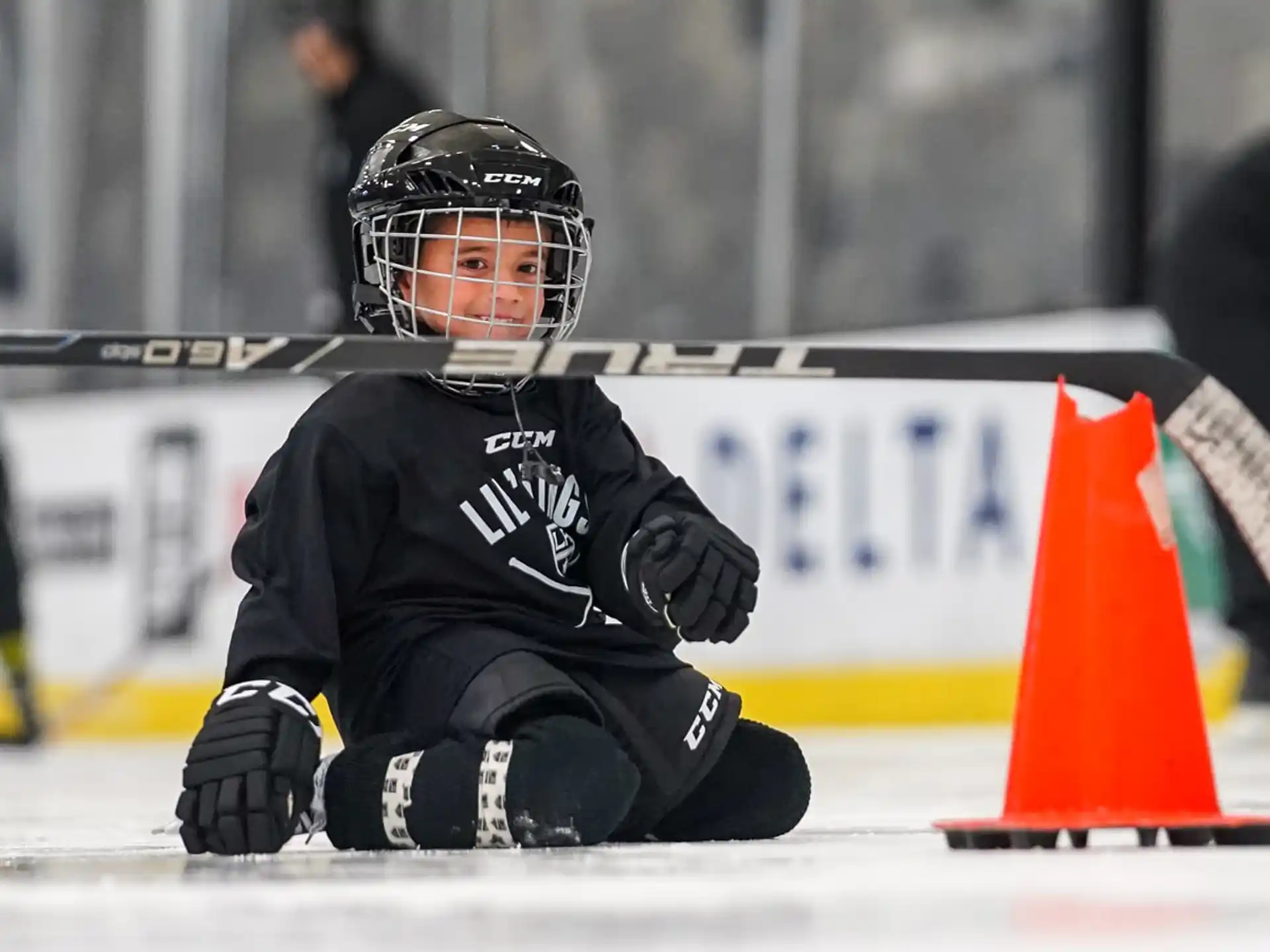 a hockey player in black and white