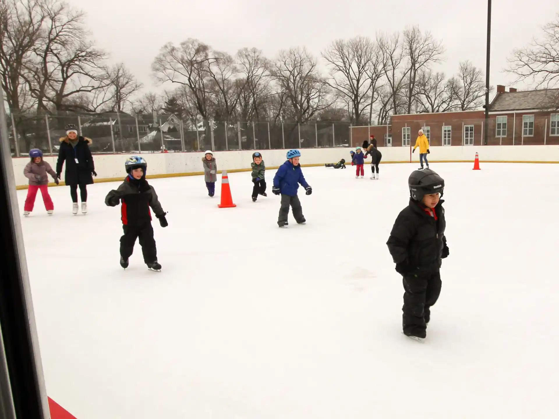 a group of people ice skating