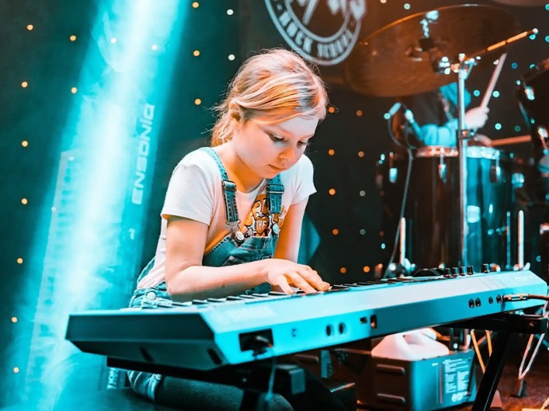 a person playing a keyboard