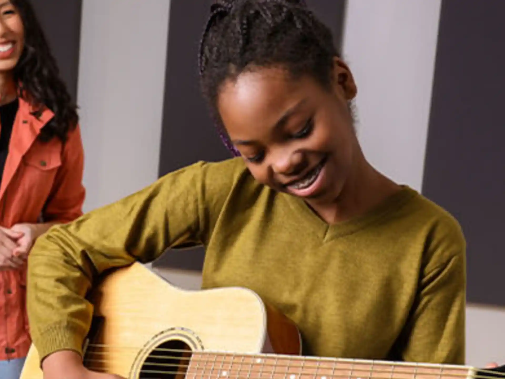 Music & Arts — 1dd4e2f7 bd5f 44cc 885a b4ea3fe6d82c