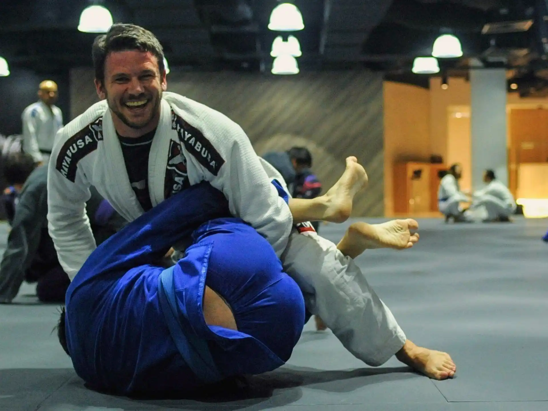 a man doing a plank on the floor