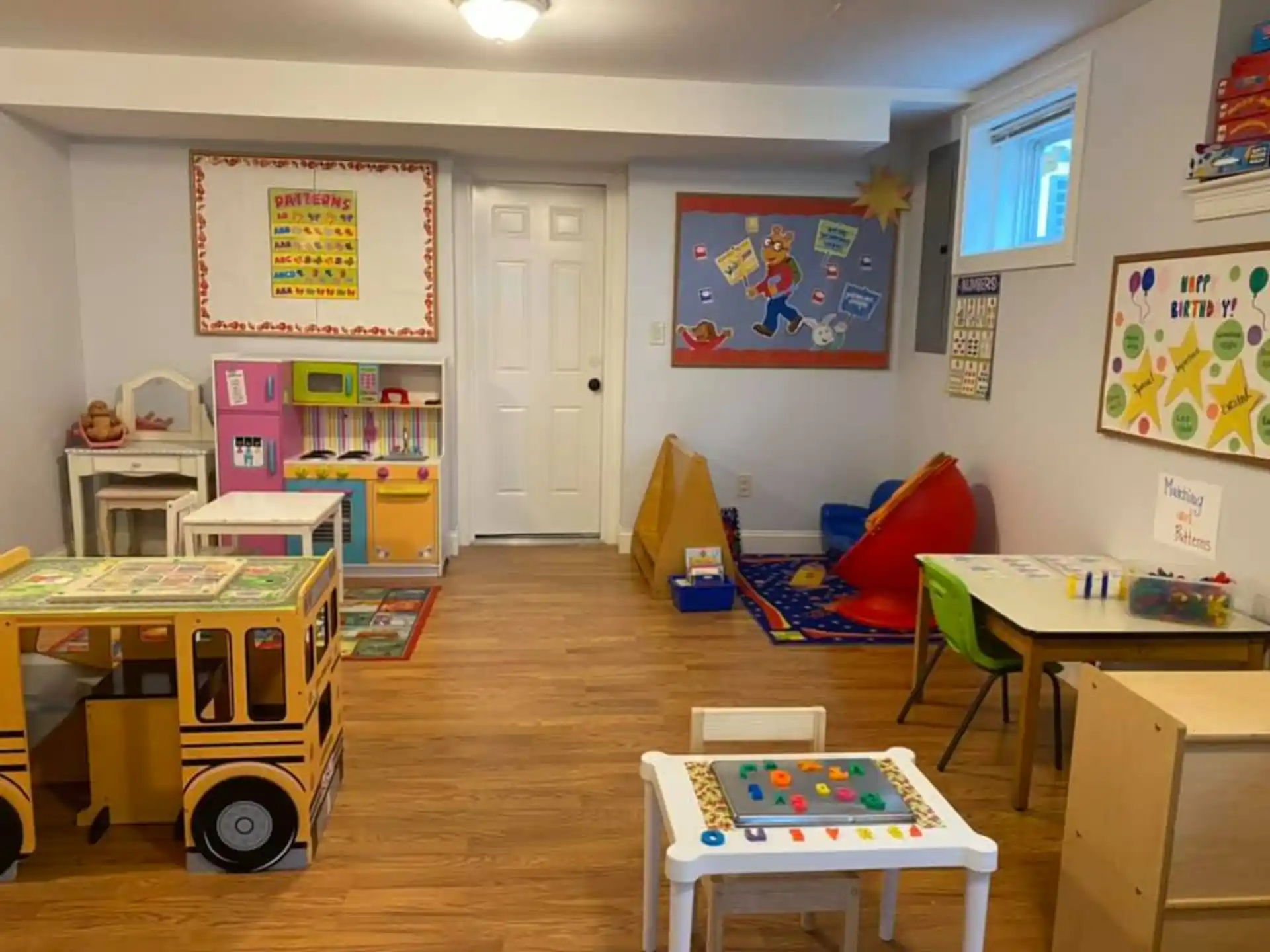 a classroom with desks and chairs