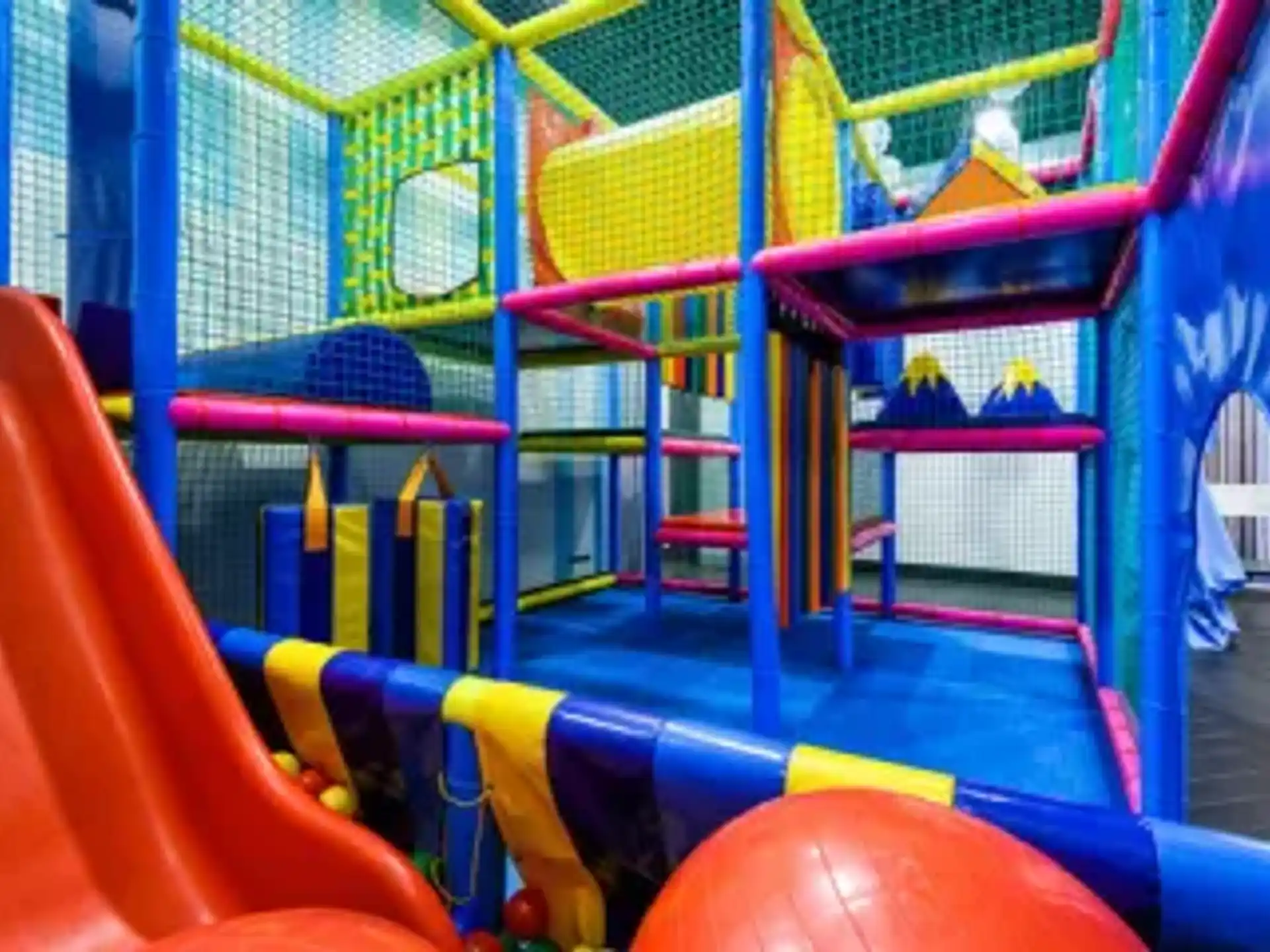 Skyline Fun Park — 48872539 2a77 4e60 9c74 5340dc6e72da