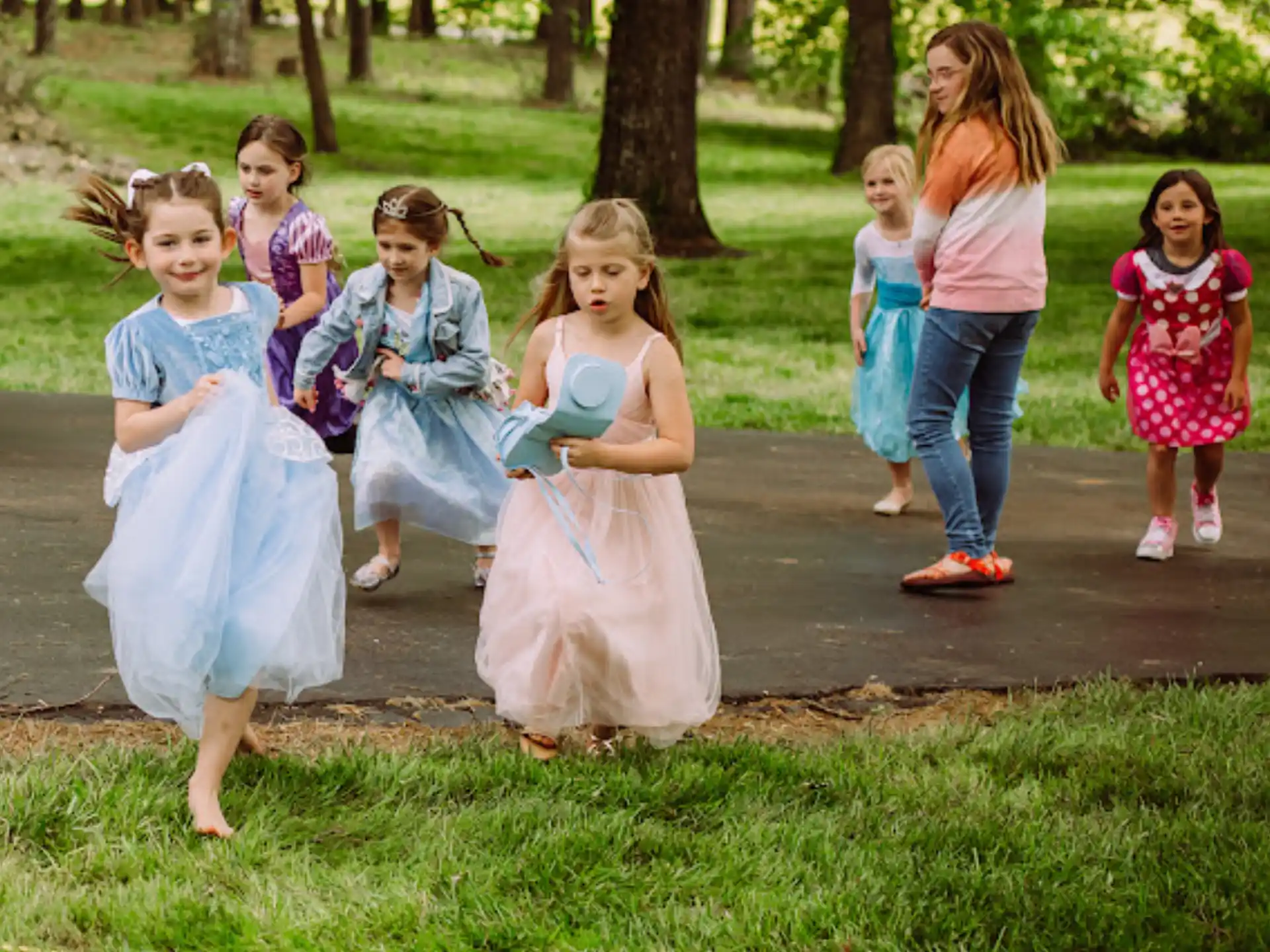 a group of children running